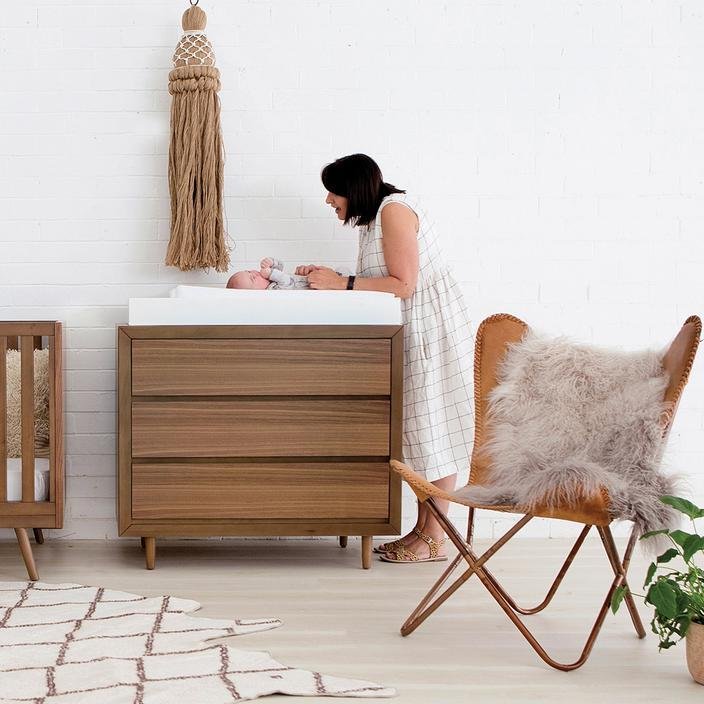 Nifty Dresser - Tadpole